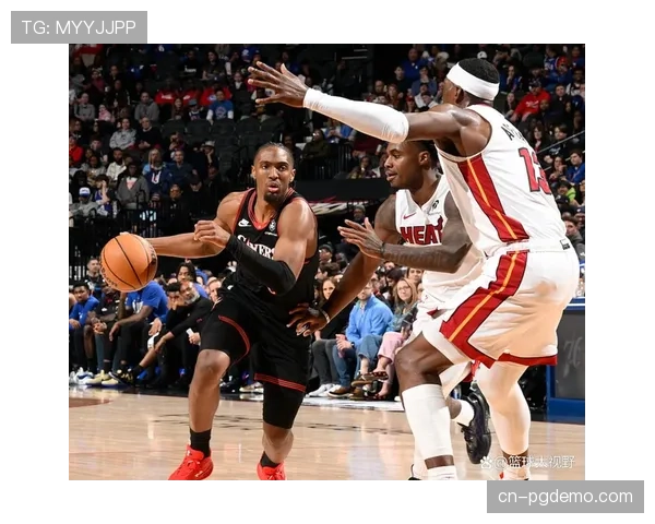 恩比德与阿德巴约发生冲突，两人均被吹罚技术犯规